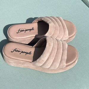 Free people Almost Paradise Sandal in mauve pink size 39/8.5